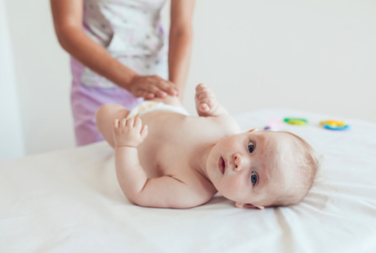 Voorkeurshouding baby tips behandeling | Baby- en Kinderzorg Venray