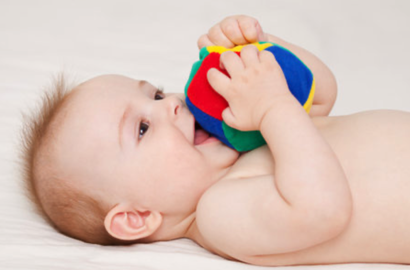 Afgeplat hoofdje baby oorzaak hulp | Babyzorg Venray